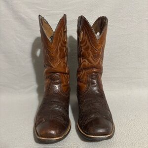 Ariat Men's Heritage Roughstock Western Leather Cowboy Boots Square Toe sz 10 EE